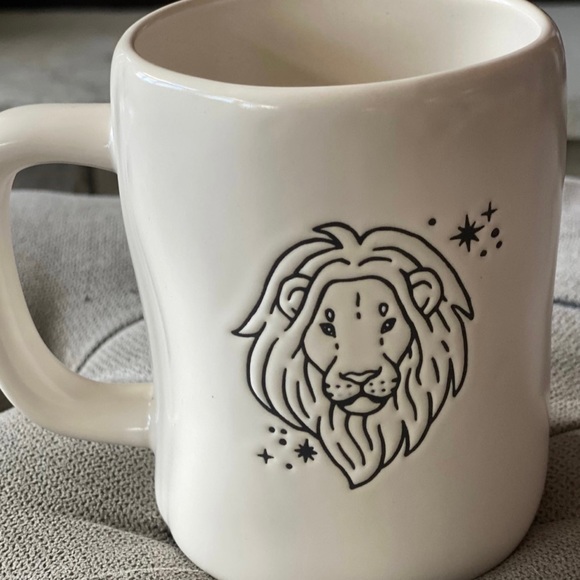 Rae Dunn Moon sign/Horoscope  Leo Mug - Picture 5 of 8